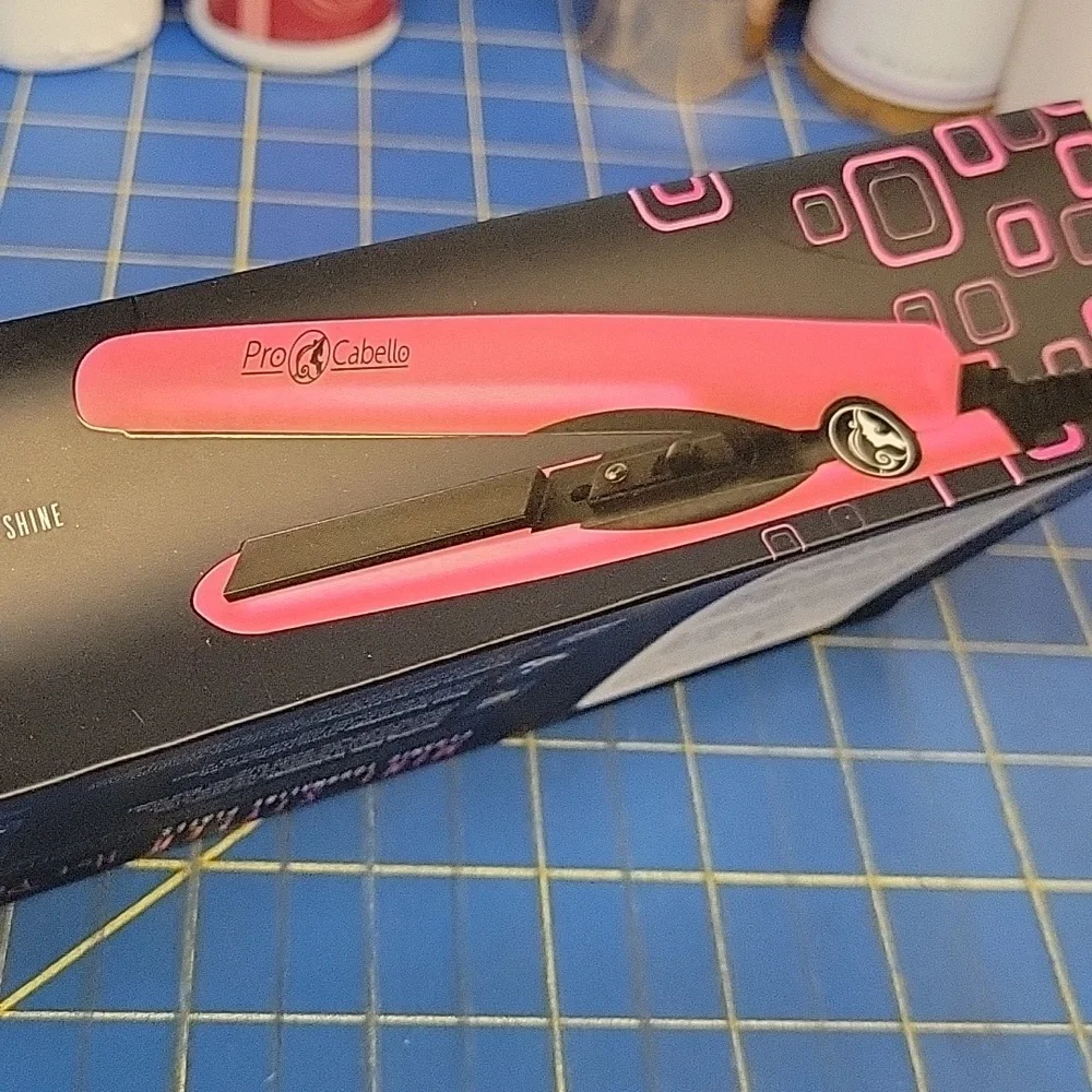 Pro Cabello Hot Pink Mini Styler Ceramic Tourmaline Plates New Sealed Box
